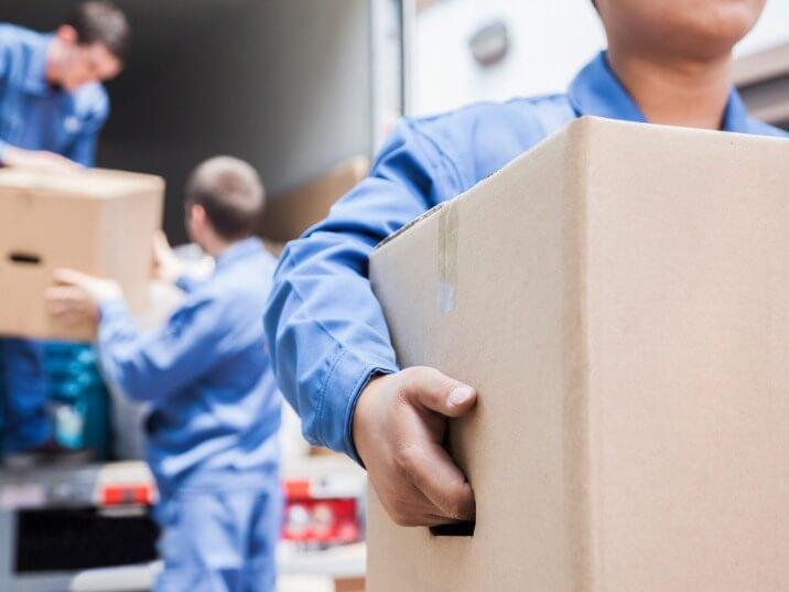 local moving company transporting furniture and household goods